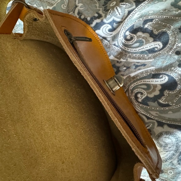 Genuine leather crossbody bag - Picture 4 of 4